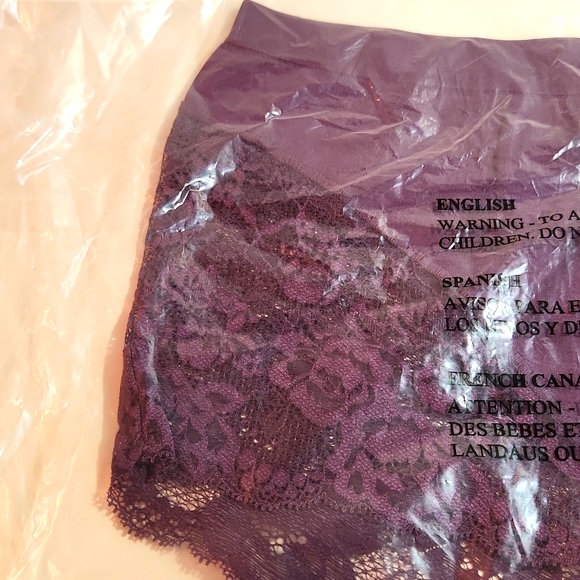 ❤️NWT VINTAGE TORRID PANTY - LACE BACK SEAMLESS FLIRT MID-RISE BRIEF SIZE 4X - Picture 6 of 9